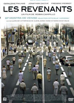 Au secours, les morts reviennent... Mais de manière plutôt cool. Retour sur le film culte Les Revenants. 