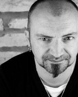 Le décès de l'auteur Noël Boudou