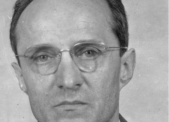 Aujourd’hui on revient sur l’histoire folle d’un des plus grands faussaires français, Ceslaw Bojarski. 