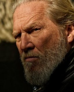 Une nouvelle bande-annonce pour la saison 2 de la série Disney : The Old Man.