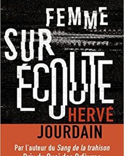 Femme sur écoute - Hervé Jourdain