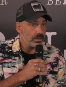 Quais du Polar 2019 - Entretien avec Niko Tackian