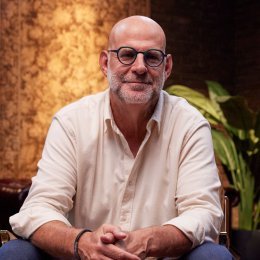 Alors que Sur tes traces cartonne, on a des nouvelles de la prochaine série tirée des romans d'Harlan Coben sur Netflix.