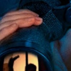 Et voici l'affiche et la bande-annonce du film Le Crime du troisième étage.