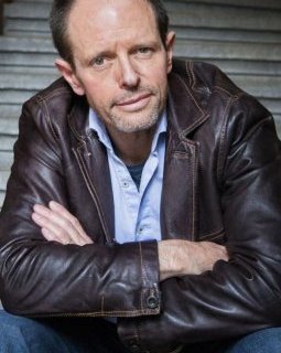 Bernard Minier en dédicace à Paris le 2 mars 2017