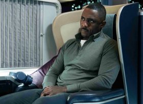 Un premier teaser pour la saison 2 de Hijack avec Idris Elba